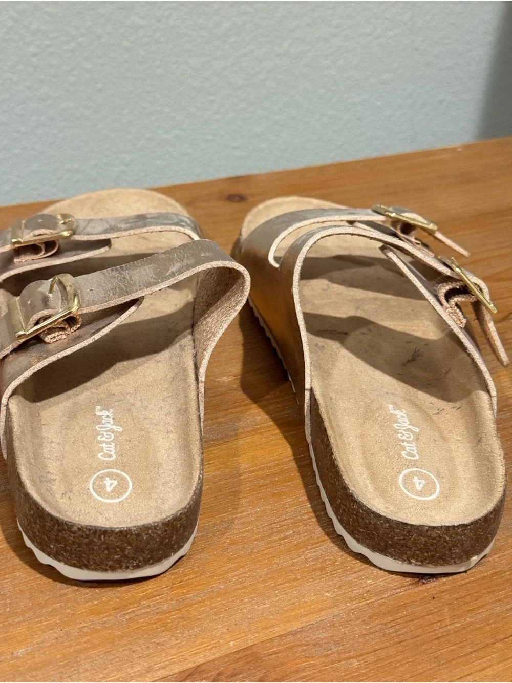 Girls Cat & Jack Sandals Size 4 Birkenstock Style Slip On Metallic